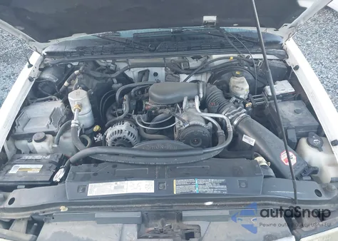 2002 GMC Sonoma Sls from USA, damaged, VIN 1GTCS19W828203260